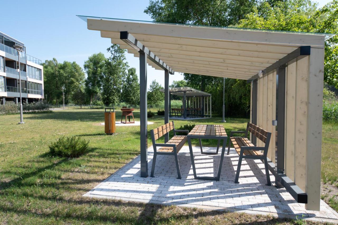 Apartamentai Su Vaizdu I Jura بالانغا المظهر الخارجي الصورة